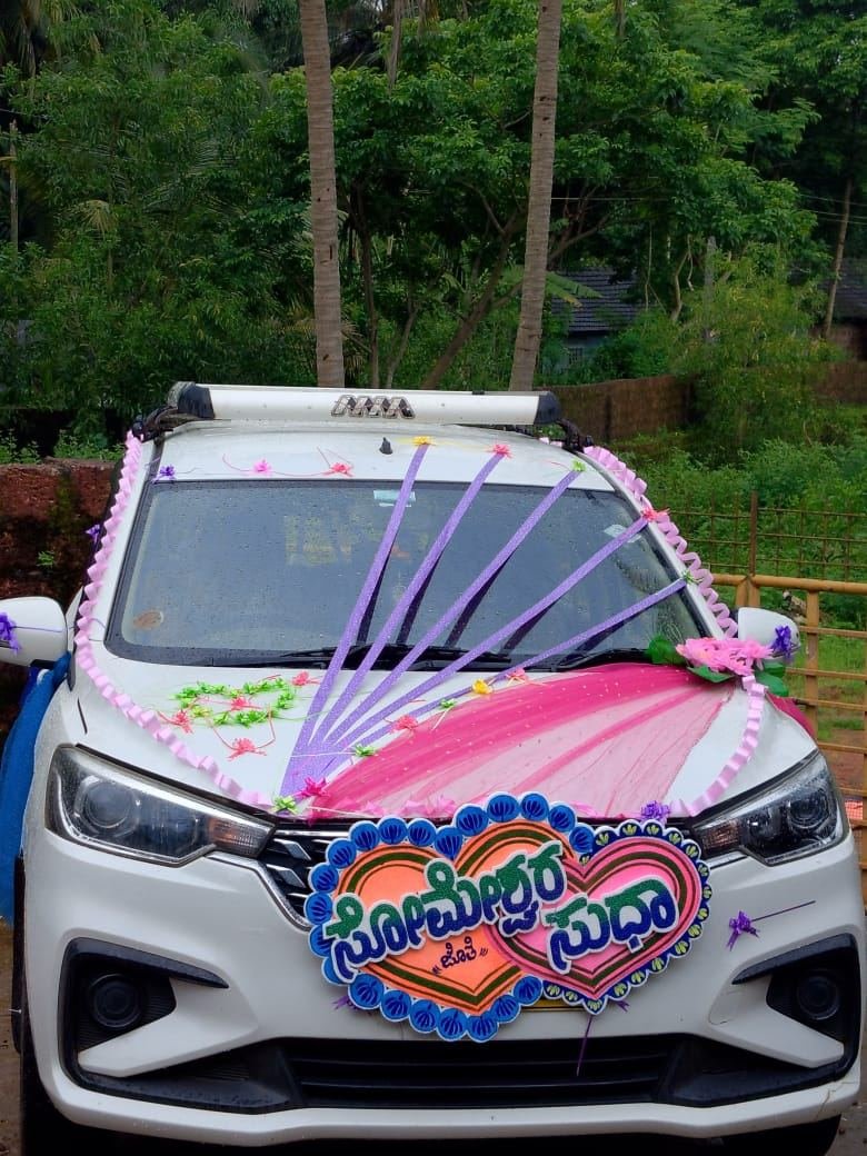 Decorated wedding car